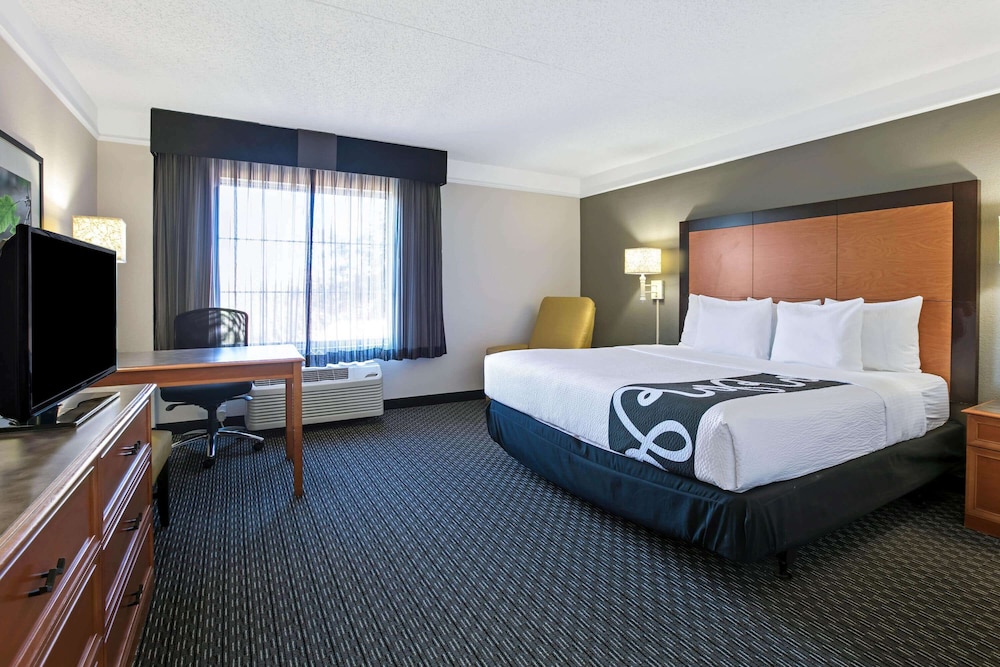 Imagen de la habitación del Hotel La Quinta Inn & Suites by Wyndham Dallas Arlington South. Foto 9