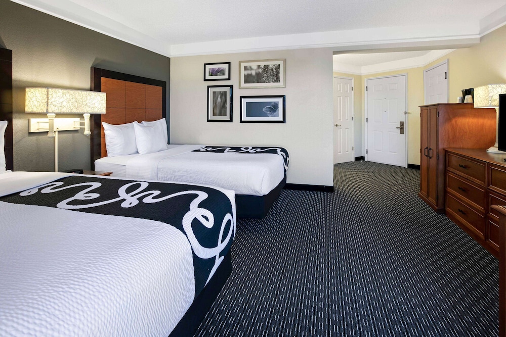 Imagen de la habitación del Hotel La Quinta Inn & Suites by Wyndham Dallas Arlington South. Foto 10