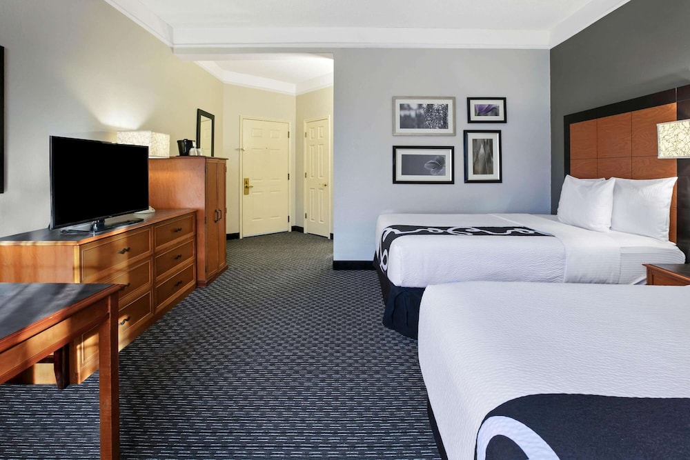 Imagen de la habitación del Hotel La Quinta Inn & Suites by Wyndham Dallas Arlington South. Foto 13