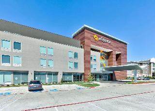 Imagen general del Hotel La Quinta Inn & Suites by Wyndham Dallas/Fairpark. Foto 2