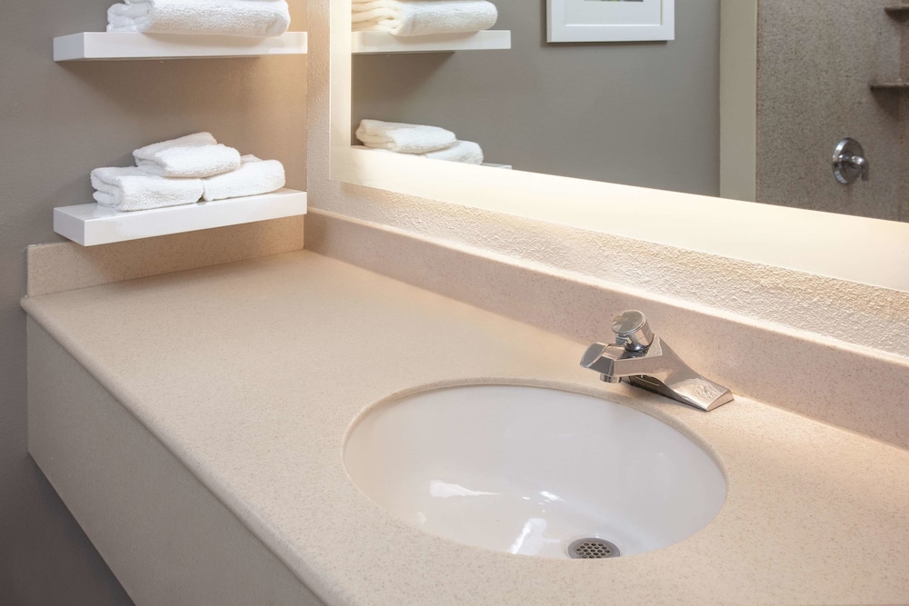 Imagen de la habitación del Hotel La Quinta Inn & Suites by Wyndham Dublin - Pleasanton. Foto 18