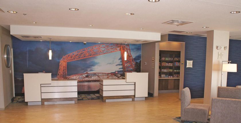 Imagen de los interiores del Hotel La Quinta Inn & Suites by Wyndham Duluth. Foto 9