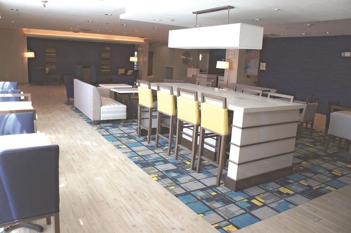 Imagen de los interiores del Hotel La Quinta Inn & Suites by Wyndham Duluth. Foto 11