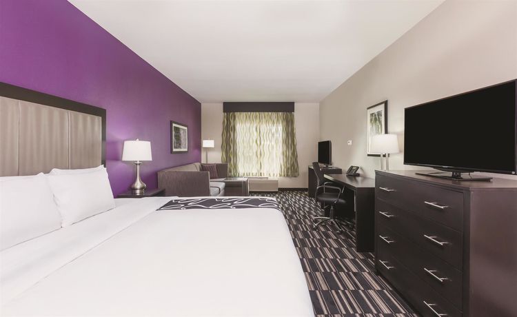 Imagen de la habitación del Hotel La Quinta Inn & Suites by Wyndham Fairfield - Napa Valley. Foto 8