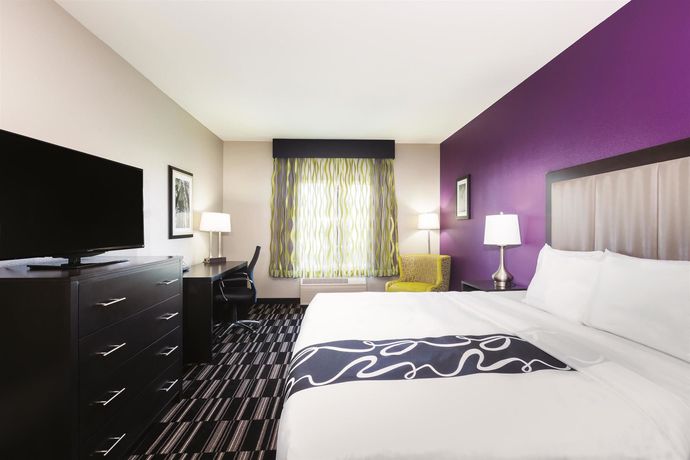 Imagen de la habitación del Hotel La Quinta Inn & Suites by Wyndham Fairfield - Napa Valley. Foto 11