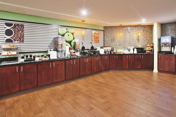 Imagen del bar/restaurante del Hotel La Quinta Inn & Suites by Wyndham Florence. Foto 3