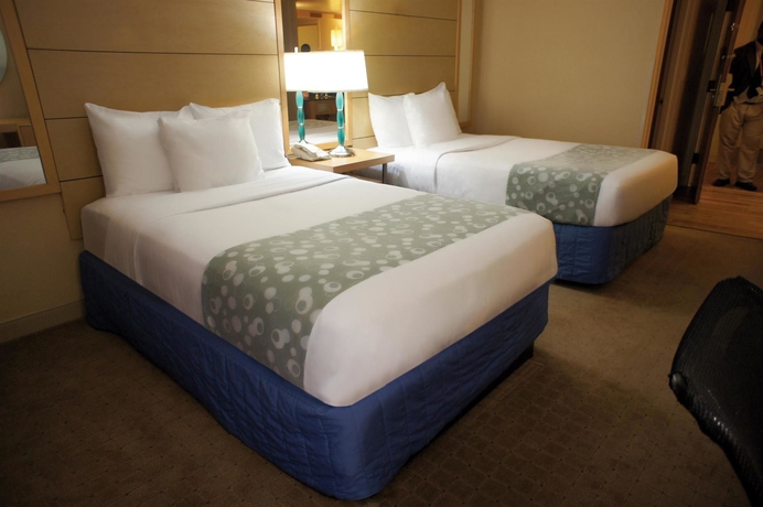 Imagen de la habitación del Hotel La Quinta Inn & Suites by Wyndham Fort Lauderdale Tamarac. Foto 3