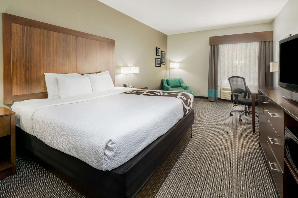 Imagen de la habitación del Hotel La Quinta Inn & Suites by Wyndham Fort Worth Arlington West. Foto 3