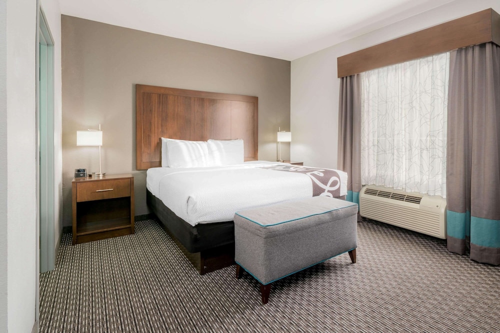 Imagen de la habitación del Hotel La Quinta Inn & Suites by Wyndham Fort Worth Arlington West. Foto 8