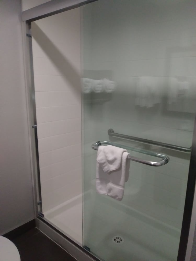 Imagen de la habitación del Hotel La Quinta Inn & Suites by Wyndham Fort Worth Arlington West. Foto 11
