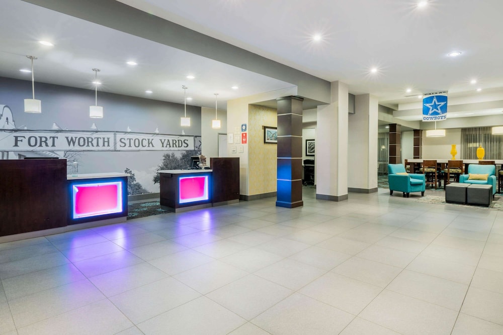 Imagen de los interiores del Hotel La Quinta Inn & Suites by Wyndham Fort Worth Arlington West. Foto 20