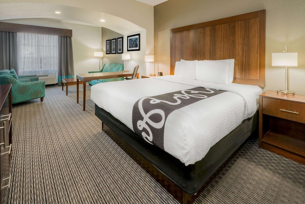 Imagen de la habitación del Hotel La Quinta Inn & Suites by Wyndham Fort Worth Arlington West. Foto 19