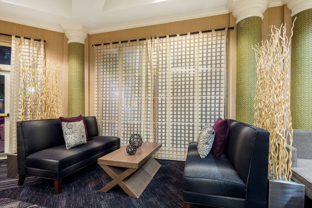 Imagen de los interiores del Hotel La Quinta Inn & Suites by Wyndham Ft. Lauderdale Plantation. Foto 15