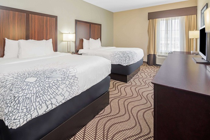 Imagen de la habitación del Hotel La Quinta Inn & Suites by Wyndham Gonzales LA. Foto 4