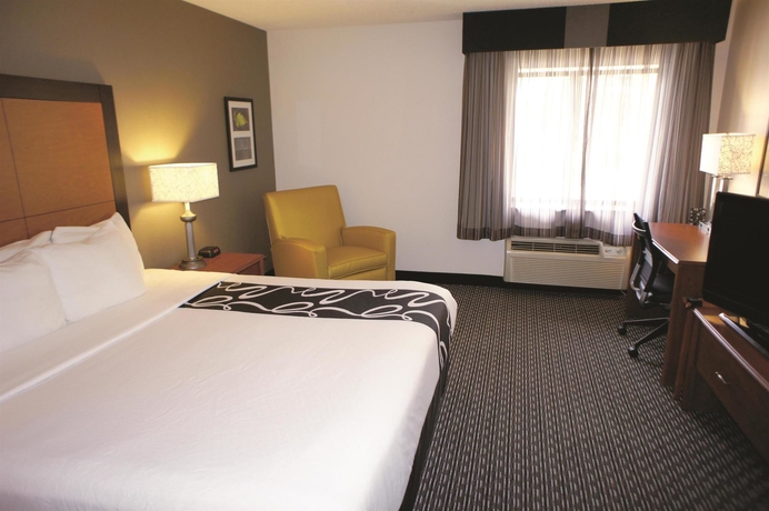 Imagen de la habitación del Hotel La Quinta Inn & Suites by Wyndham Harrisburg Airport Hershey. Foto 8
