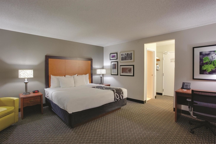 Imagen de la habitación del Hotel La Quinta Inn & Suites by Wyndham Harrisburg Airport Hershey. Foto 15