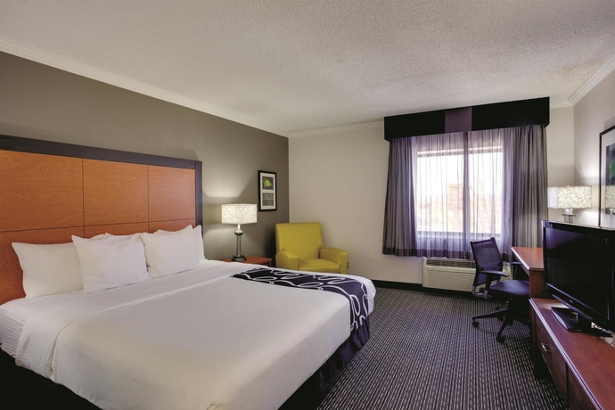 Imagen de la habitación del Hotel La Quinta Inn & Suites by Wyndham Harrisburg Airport Hershey. Foto 16