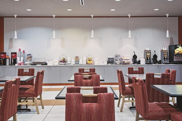 Imagen del bar/restaurante del Hotel La Quinta Inn & Suites by Wyndham Harrisburg-Hershey. Foto 4
