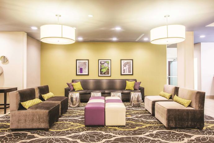Imagen de los interiores del Hotel La Quinta Inn & Suites by Wyndham Hattiesburg - I-59. Foto 9