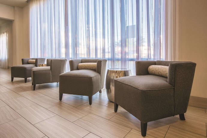 Imagen de los interiores del Hotel La Quinta Inn & Suites by Wyndham Hattiesburg - I-59. Foto 11