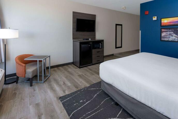 Imagen de la habitación del Hotel La Quinta Inn & Suites by Wyndham Holbrook Petrified Forest. Foto 50