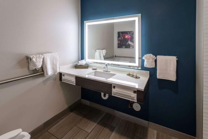 Imagen general del Hotel La Quinta Inn & Suites by Wyndham Holbrook Petrified Forest. Foto 3