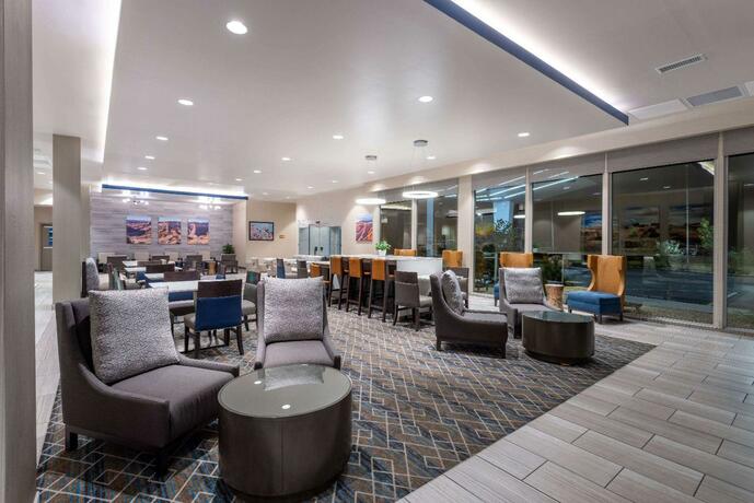 Imagen general del Hotel La Quinta Inn & Suites by Wyndham Holbrook Petrified Forest. Foto 30