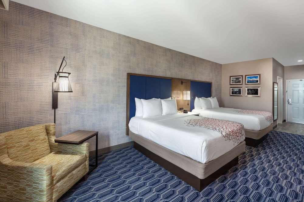 Imagen de la habitación del Hotel La Quinta Inn & Suites by Wyndham Houston Channelview. Foto 6