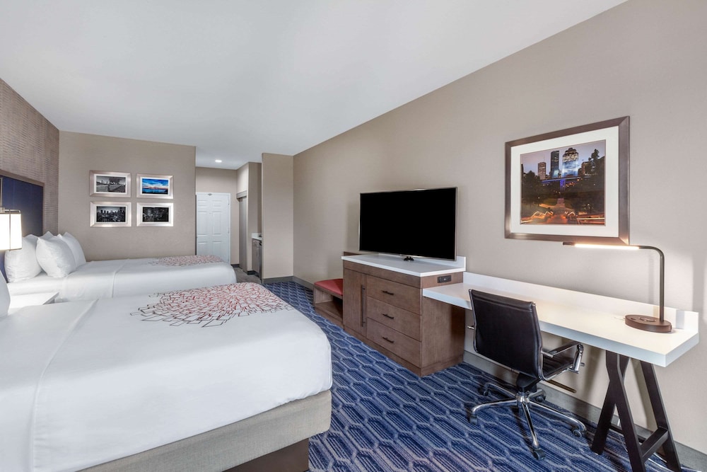 Imagen de la habitación del Hotel La Quinta Inn & Suites by Wyndham Houston Channelview. Foto 7