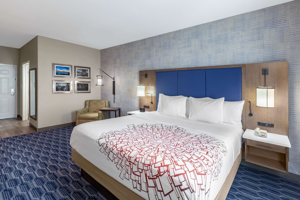 Imagen de la habitación del Hotel La Quinta Inn & Suites by Wyndham Houston Channelview. Foto 17