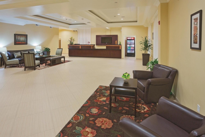 Imagen de los interiores del Hotel La Quinta Inn & Suites by Wyndham Inglewood. Foto 15