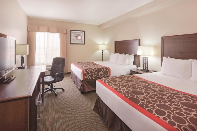 Imagen de la habitación del Hotel La Quinta Inn & Suites by Wyndham Inglewood. Foto 4