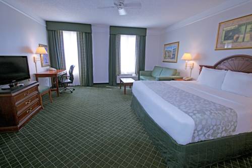 Imagen de la habitación del Hotel La Quinta Inn & Suites by Wyndham Melbourne Viera. Foto 2