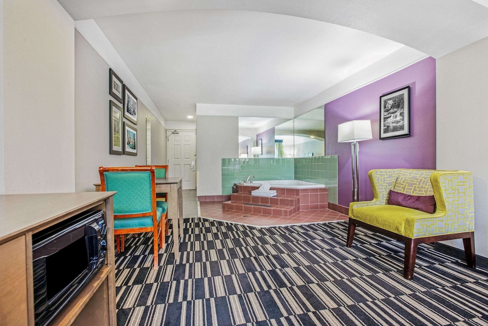 Imagen de la habitación del Hotel La Quinta Inn & Suites by Wyndham Modesto Salida. Foto 13