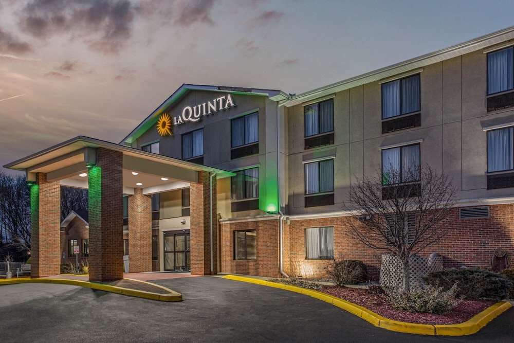 Imagen general del Hotel La Quinta Inn & Suites by Wyndham Norwich-Plainfield-Casino. Foto 1