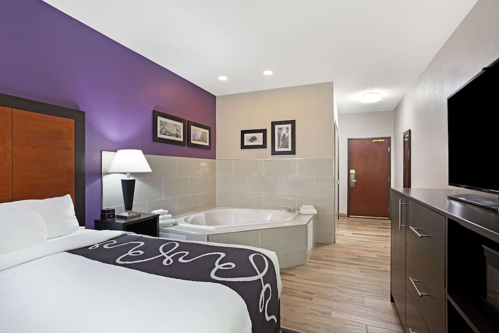 Imagen de la habitación del Hotel La Quinta Inn & Suites by Wyndham Norwich-Plainfield-Casino. Foto 15