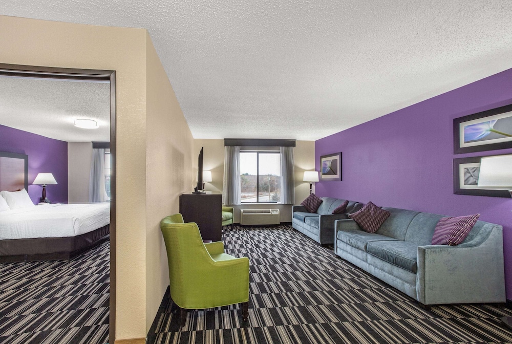 Imagen de la habitación del Hotel La Quinta Inn & Suites by Wyndham Norwich-Plainfield-Casino. Foto 18