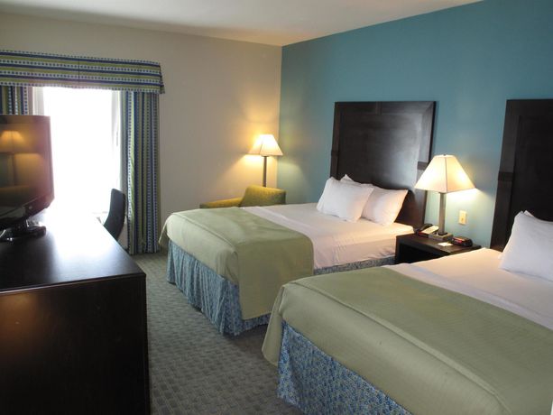 Imagen de la habitación del Hotel La Quinta Inn & Suites by Wyndham PCB Pier Park area. Foto 5