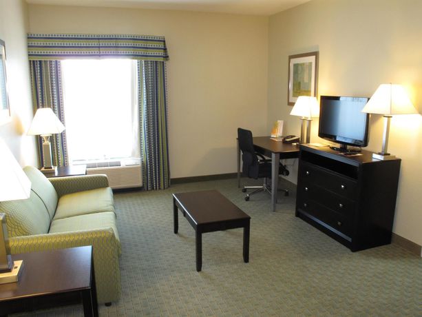 Imagen de la habitación del Hotel La Quinta Inn & Suites by Wyndham PCB Pier Park area. Foto 8