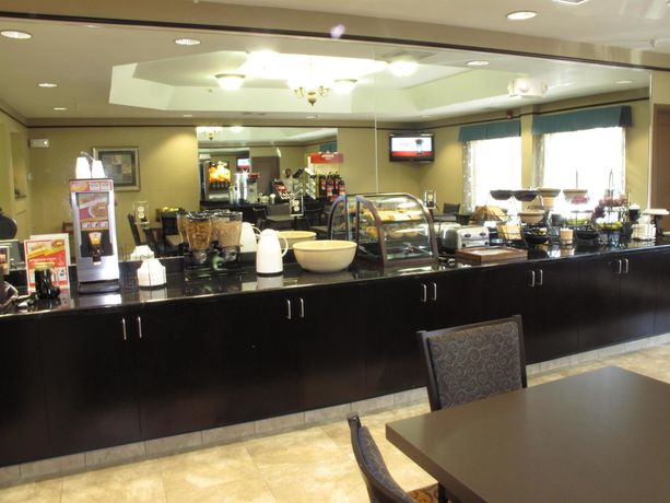 Imagen del bar/restaurante del Hotel La Quinta Inn & Suites by Wyndham PCB Pier Park area. Foto 3