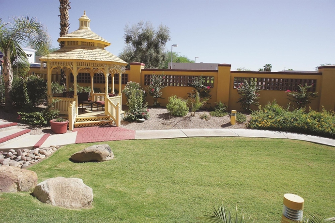 Imagen general del Hotel La Quinta Inn & Suites by Wyndham Phoenix Scottsdale. Foto 2