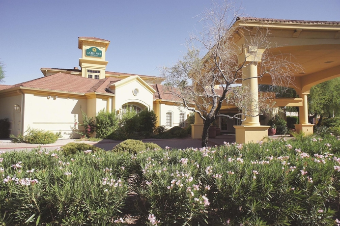 Imagen general del Hotel La Quinta Inn & Suites by Wyndham Phoenix Scottsdale. Foto 1