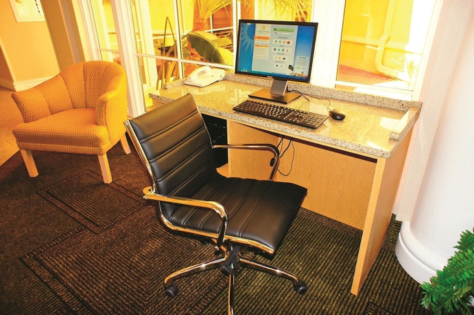 Imagen de los interiores del Hotel La Quinta Inn & Suites by Wyndham Phoenix Scottsdale. Foto 13