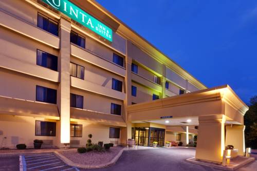 Imagen general del Hotel La Quinta Inn & Suites by Wyndham Plattsburgh. Foto 1