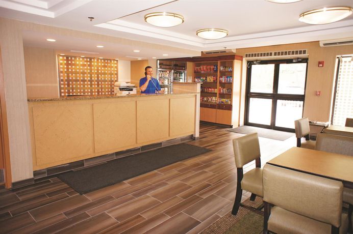 Imagen de los interiores del Hotel La Quinta Inn & Suites by Wyndham Portland. Foto 13