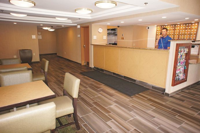 Imagen de los interiores del Hotel La Quinta Inn & Suites by Wyndham Portland. Foto 14