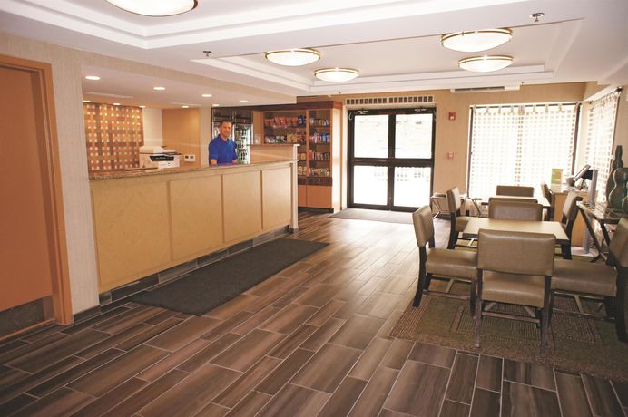 Imagen de los interiores del Hotel La Quinta Inn & Suites by Wyndham Portland. Foto 15