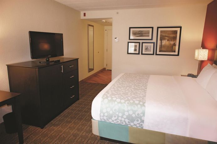 Imagen de la habitación del Hotel La Quinta Inn & Suites by Wyndham Portland. Foto 7