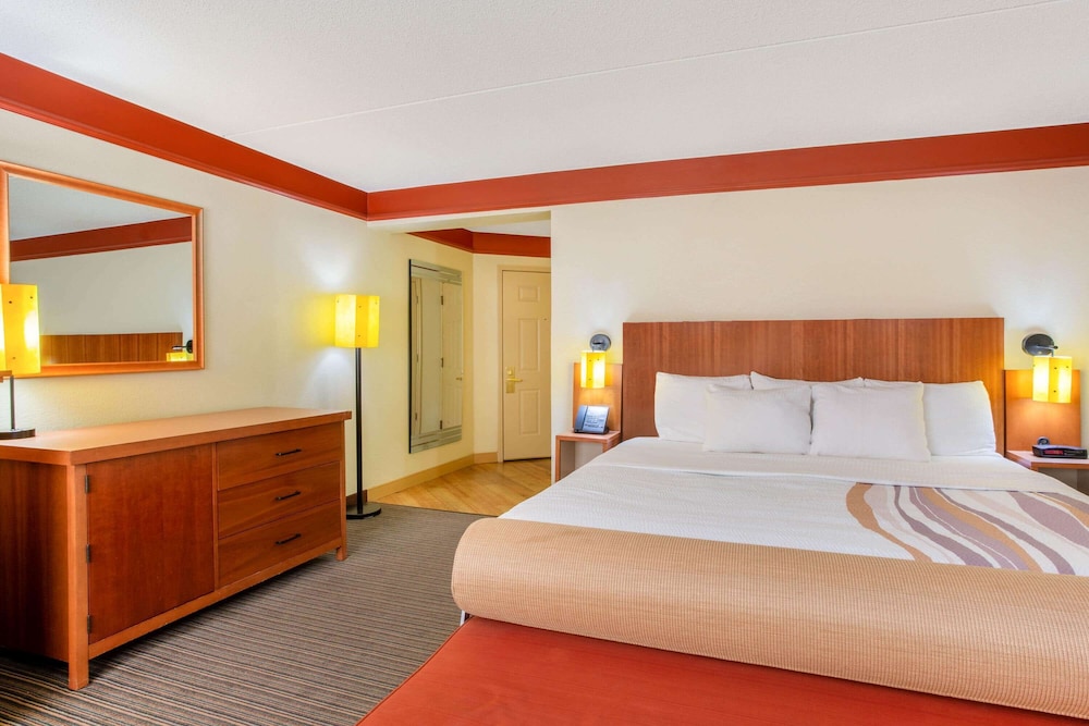 Imagen de la habitación del Hotel La Quinta Inn & Suites by Wyndham Raleigh Cary. Foto 9