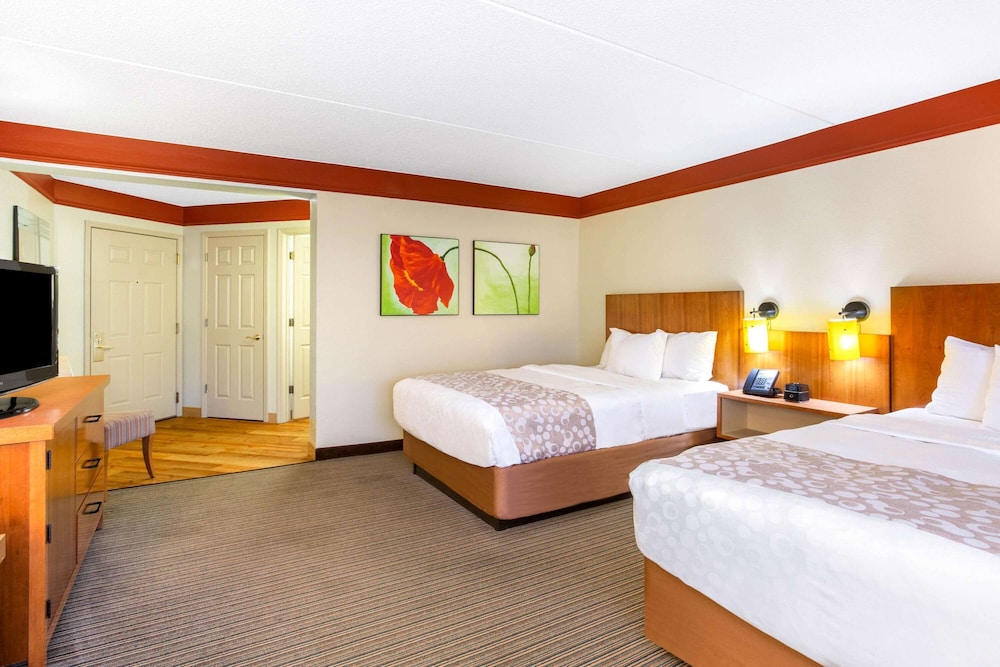 Imagen de la habitación del Hotel La Quinta Inn & Suites by Wyndham Raleigh Cary. Foto 11